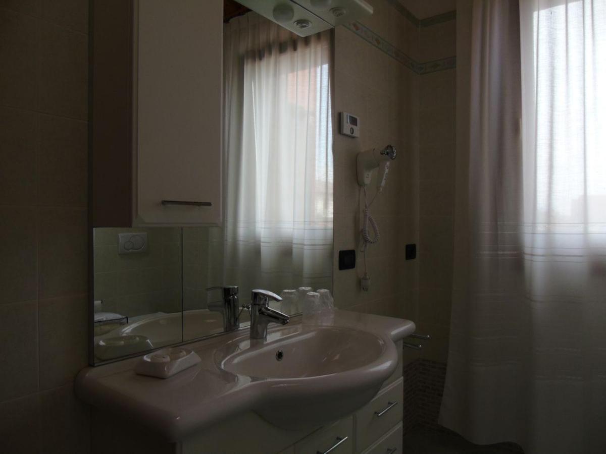 B&B Ai Cipressi Местрино Экстерьер фото
